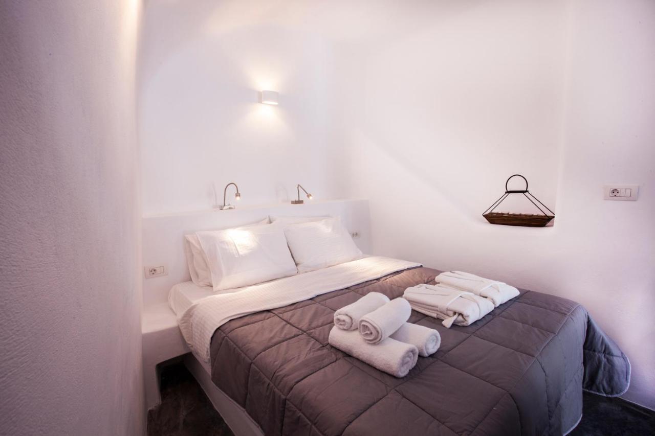 Cupola Suites Oía Exterior photo